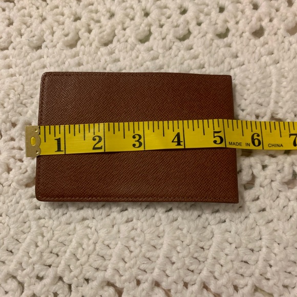 Authentic Louis Vuitton Taiga Card Case Ticket Holder - Picture 4 of 9